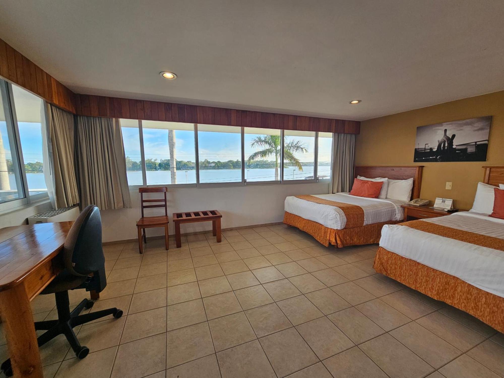 Best Western Riviera Tuxpan Tuxpan  Екстериор снимка