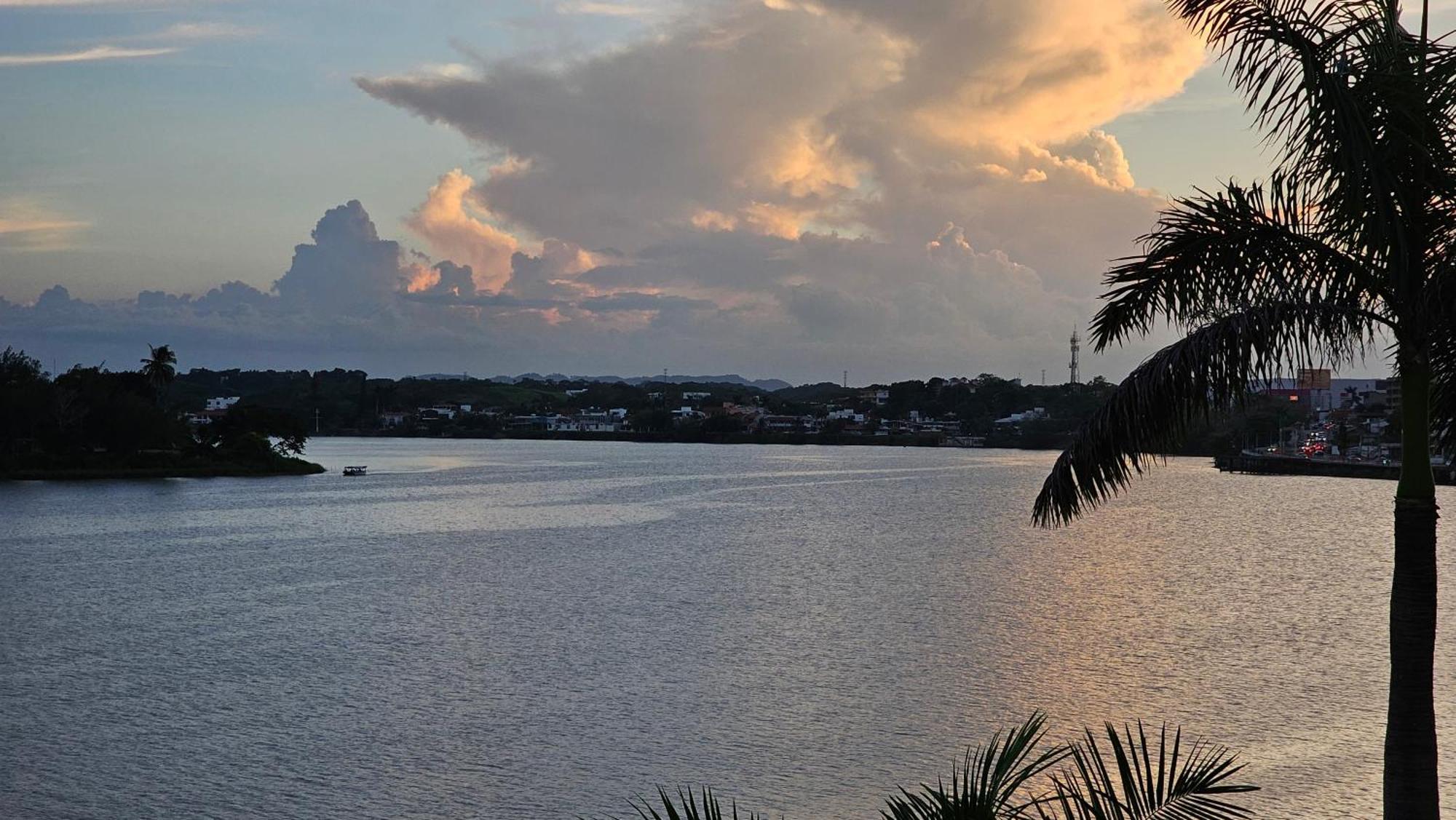 Best Western Riviera Tuxpan Tuxpan  Екстериор снимка