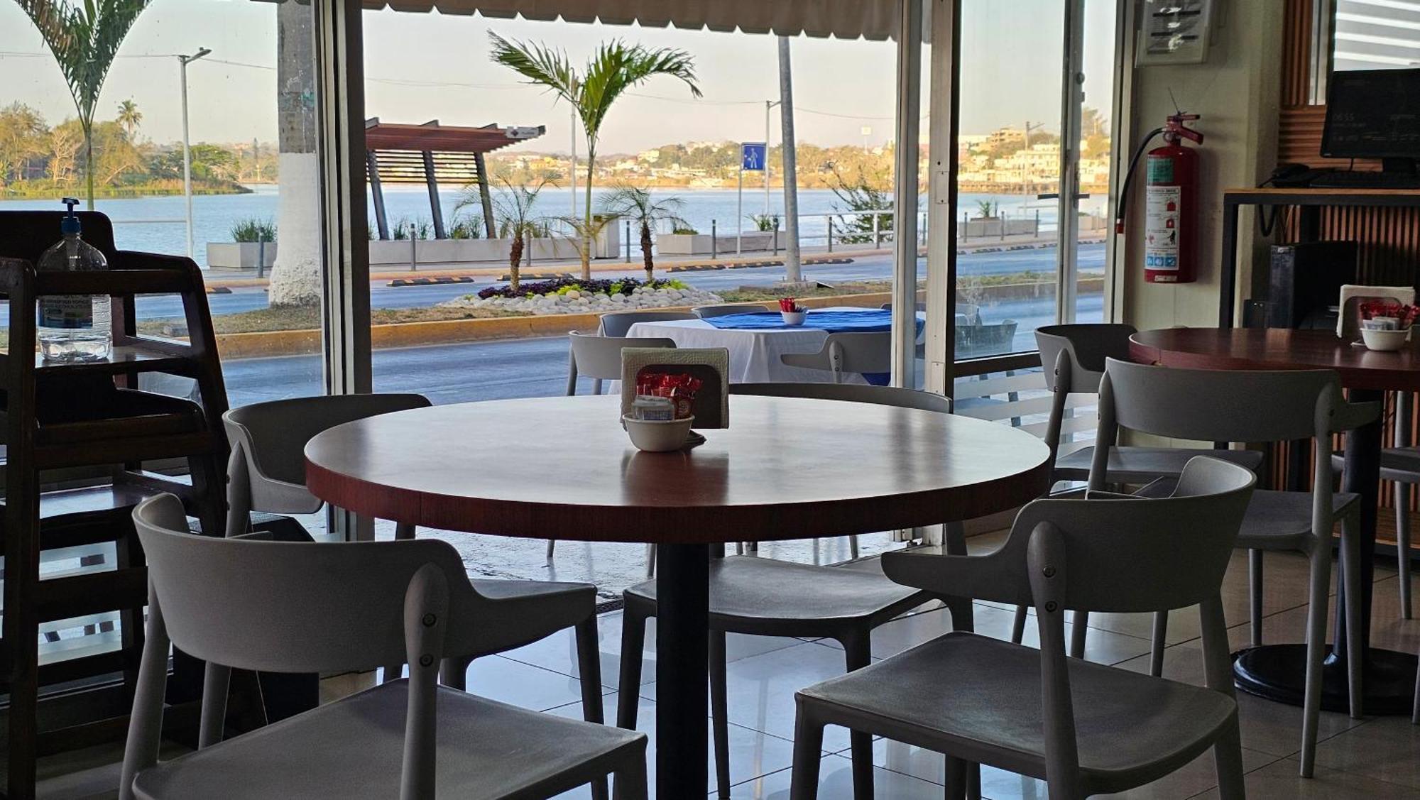 Best Western Riviera Tuxpan Tuxpan  Екстериор снимка